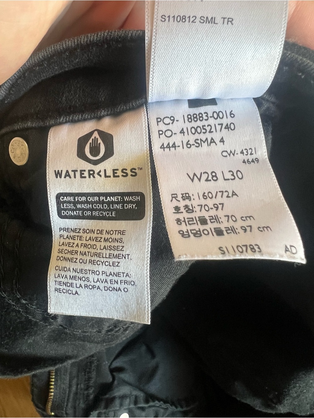 Levi’s 724 High Rise Straight Leg Women’s Black Jeans Size W28 L30 🖤 - Picture 5 of 9